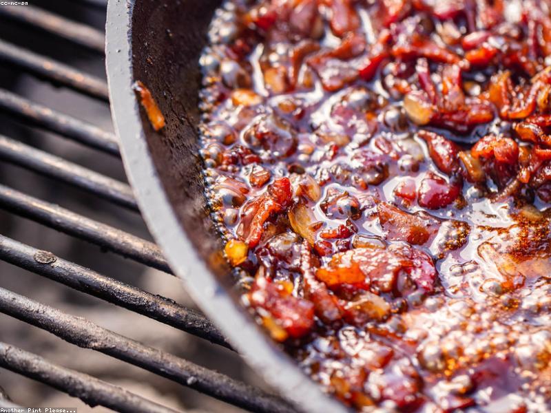 Graellada de verdures saltejada amb mel i salsa romesco